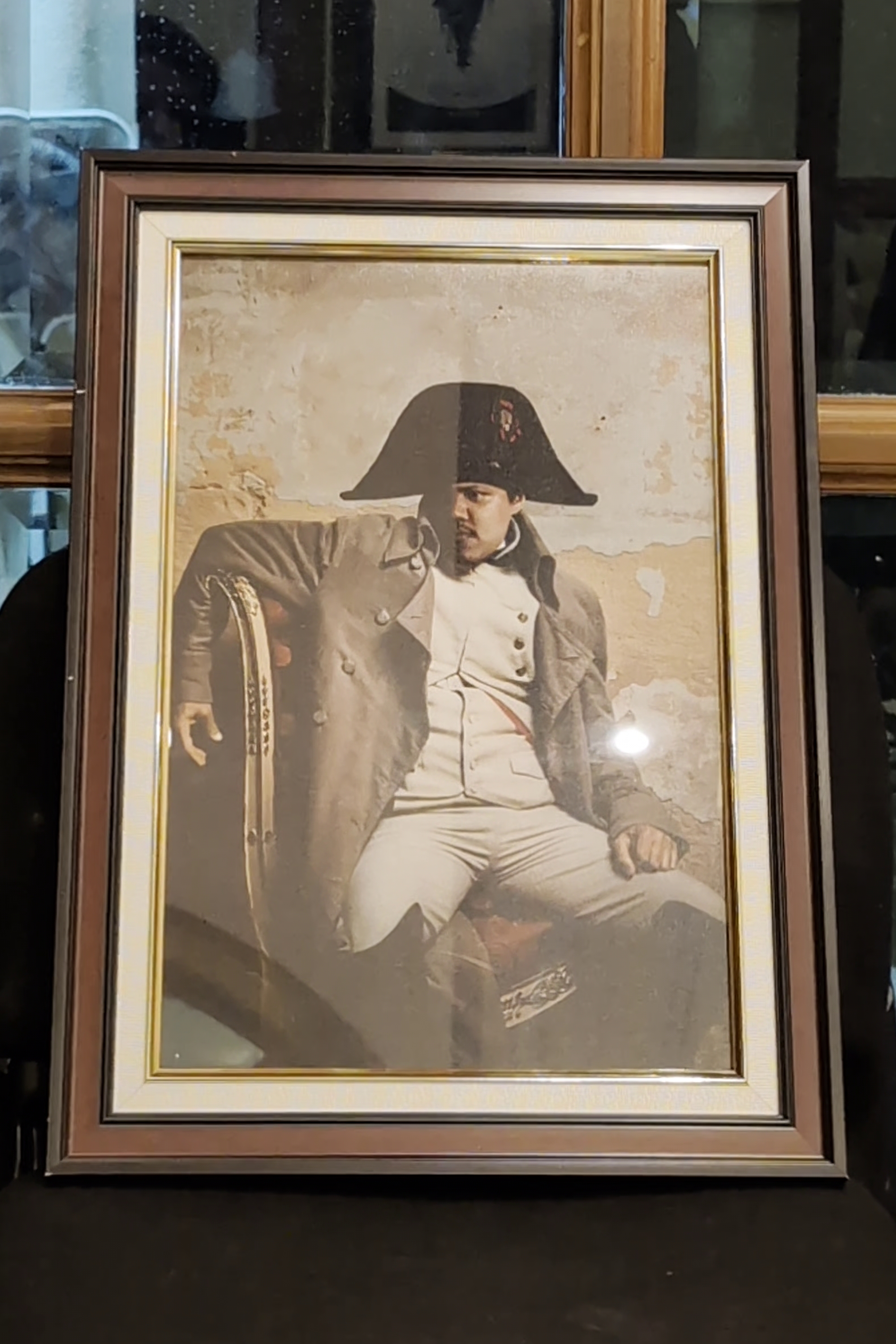 Official portrait of Emperor Lonzie